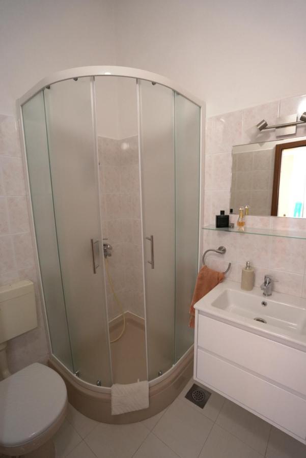 Manda Apartament *