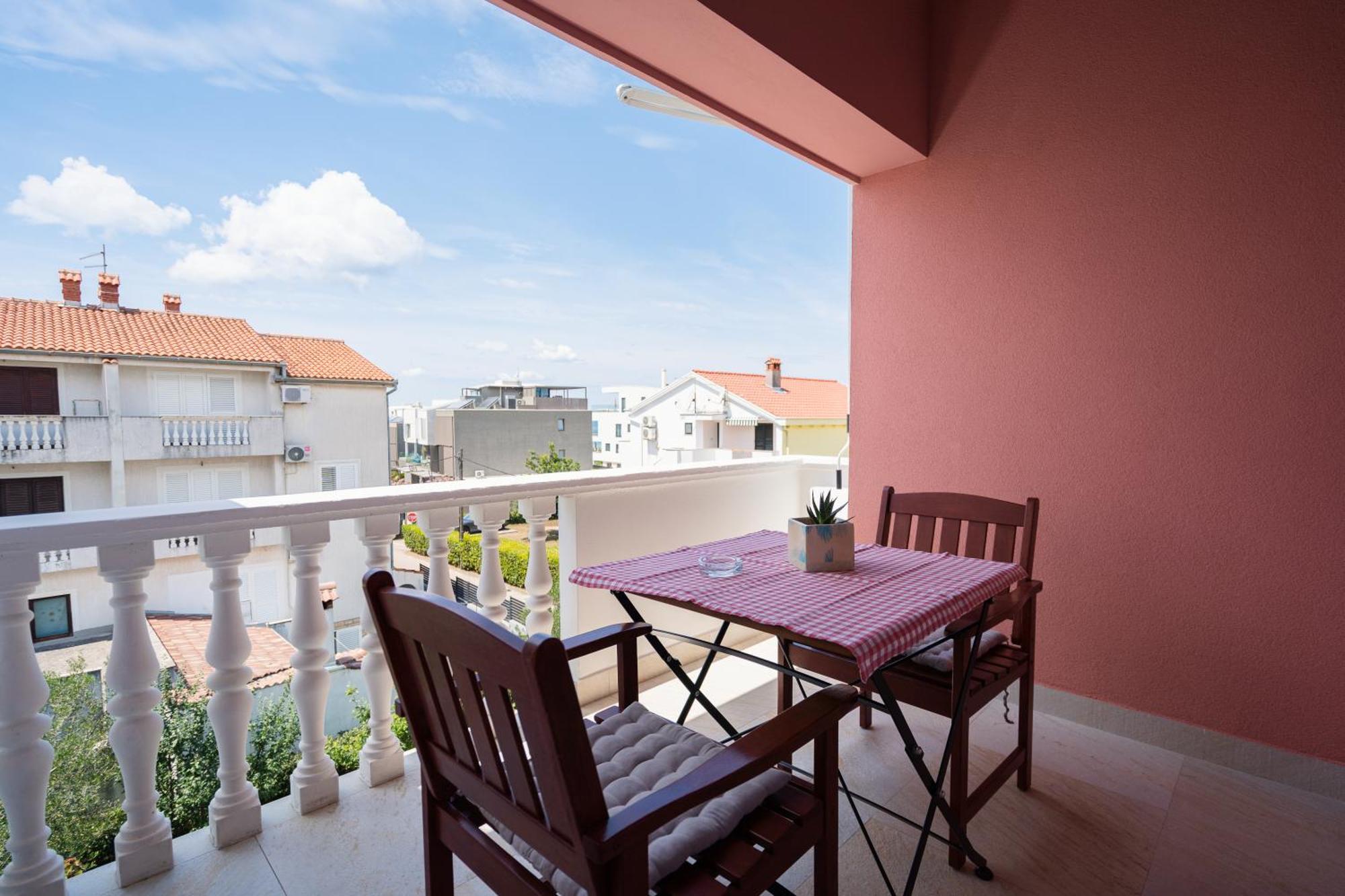 Apartament Manda *