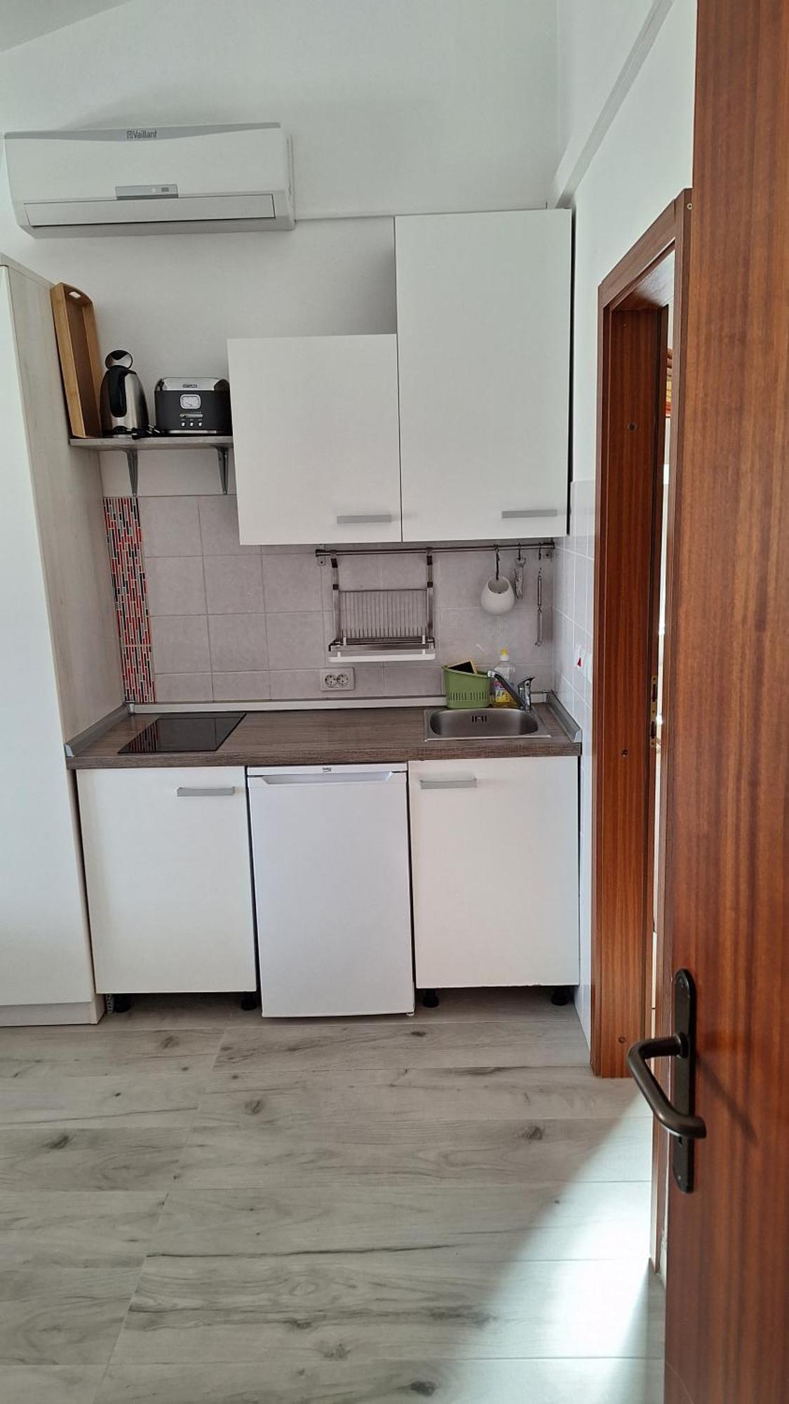 Manda Apartment *